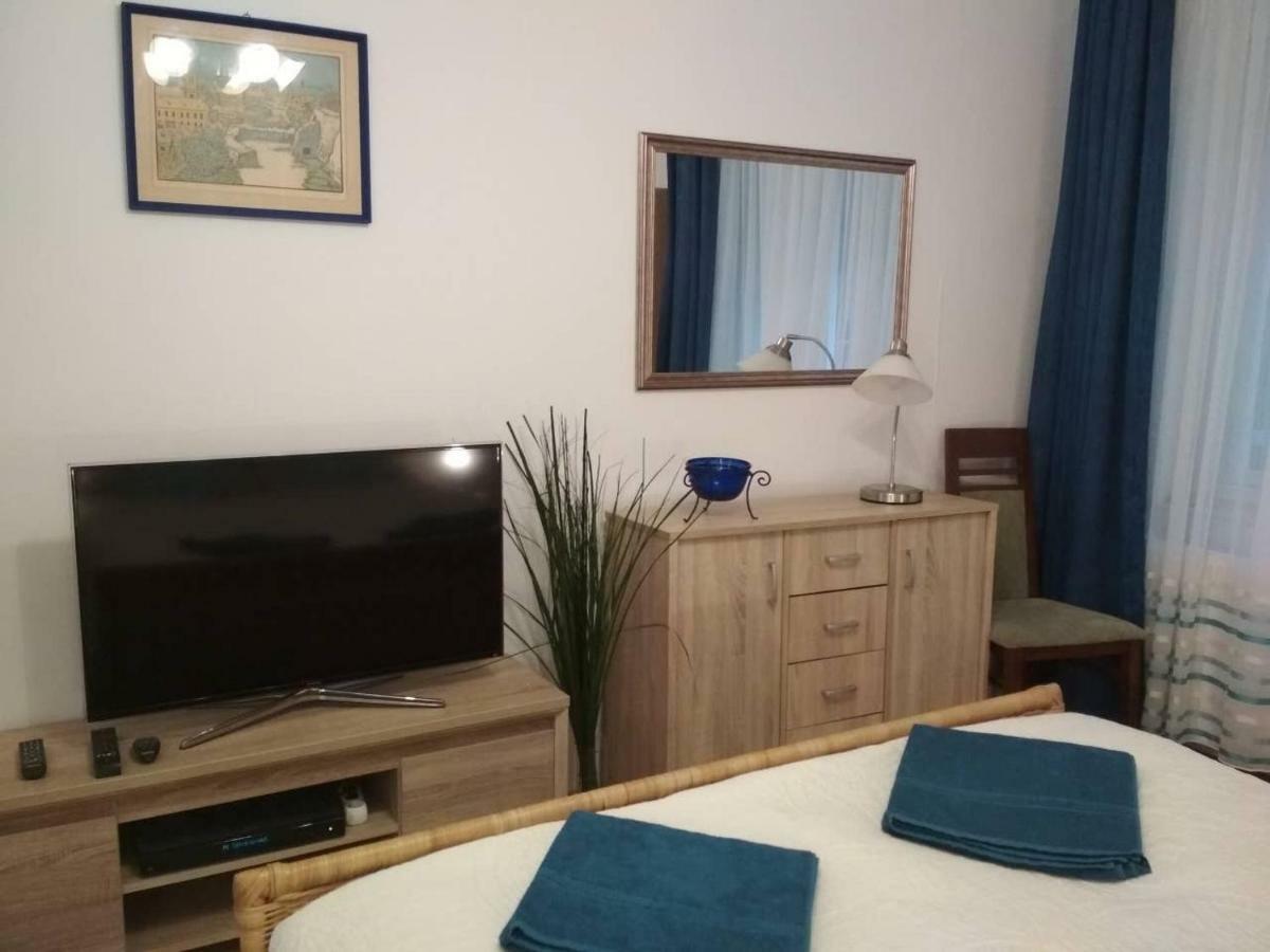 Zsuzsa Apartman Budapest Exteriör bild