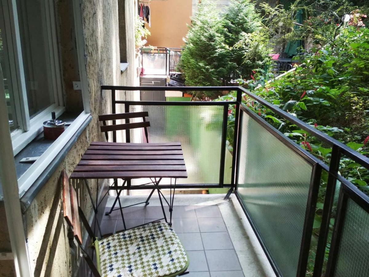 Zsuzsa Apartman Budapest Exteriör bild