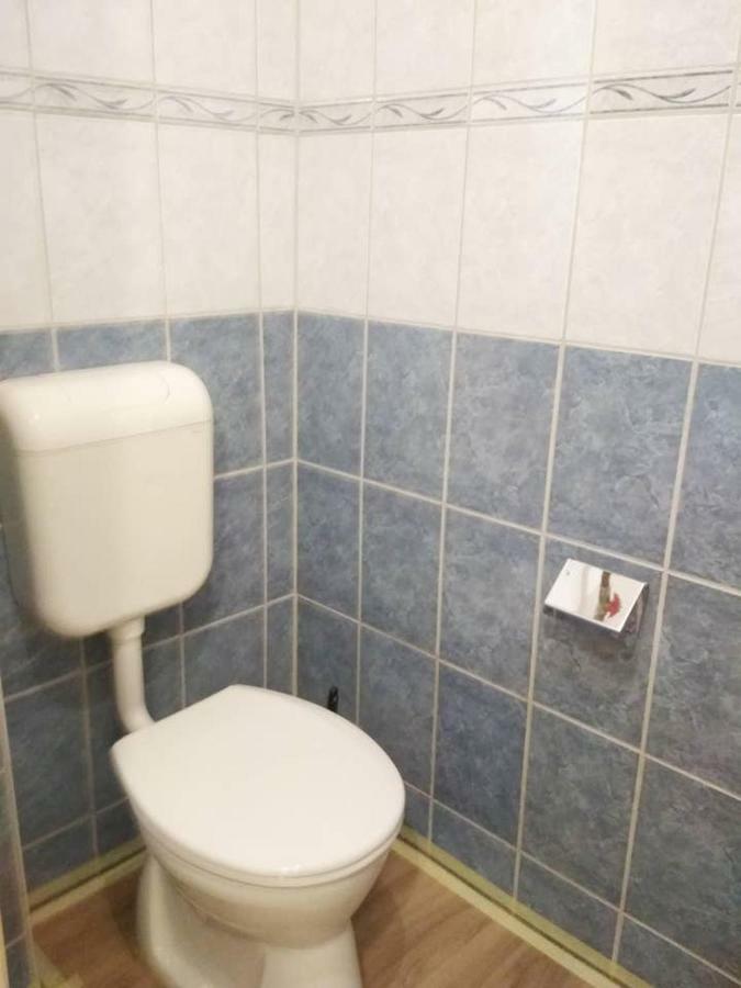 Zsuzsa Apartman Budapest Exteriör bild